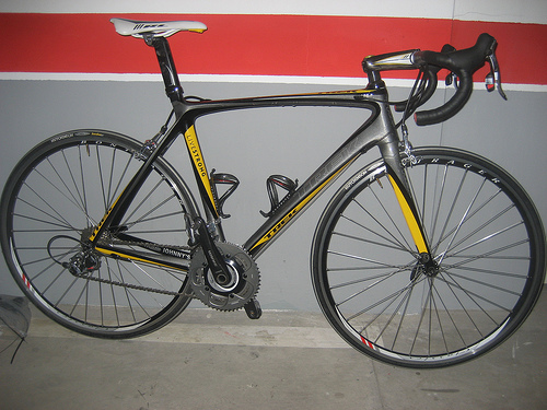 Lance bike side view
